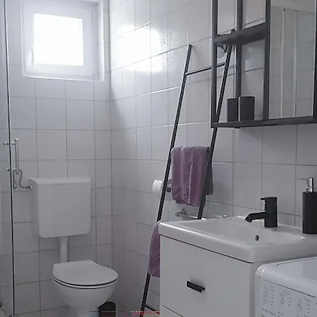 2 Bedroom Amazing In Valbandon *