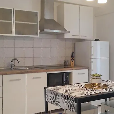 Holiday home 2 Bedroom Amazing In Valbandon